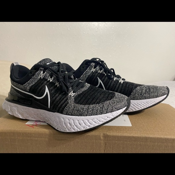 Nike React Infinity React ‘Oreo’ Womens size 10 - Picture 1 of 6